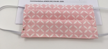 Masque Barrière Femme - <span style="color:#af030c">CROISILLONS ROSES